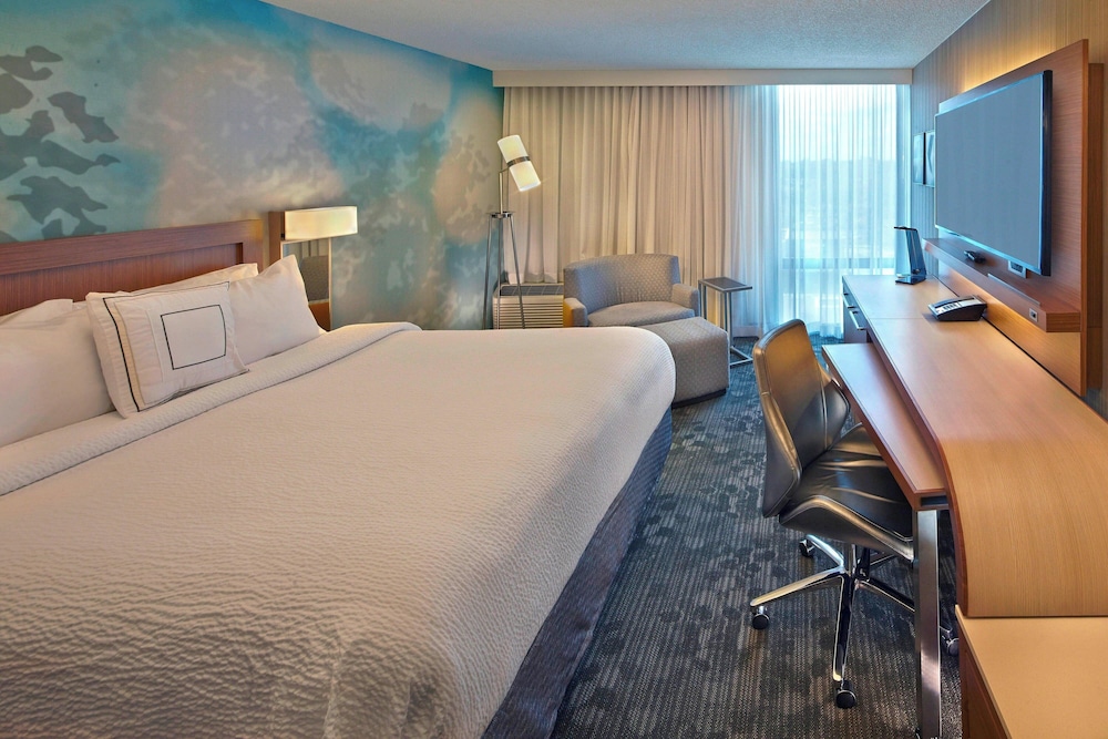 Courtyard by Marriott Philadelphia City Avenue - photo 11
