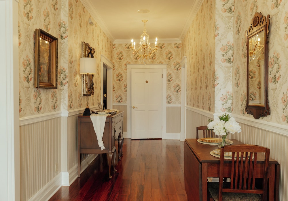 The Trott House Inn - photo 38