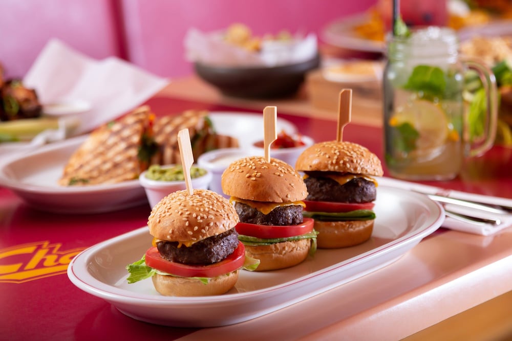 מזון ומשקאות