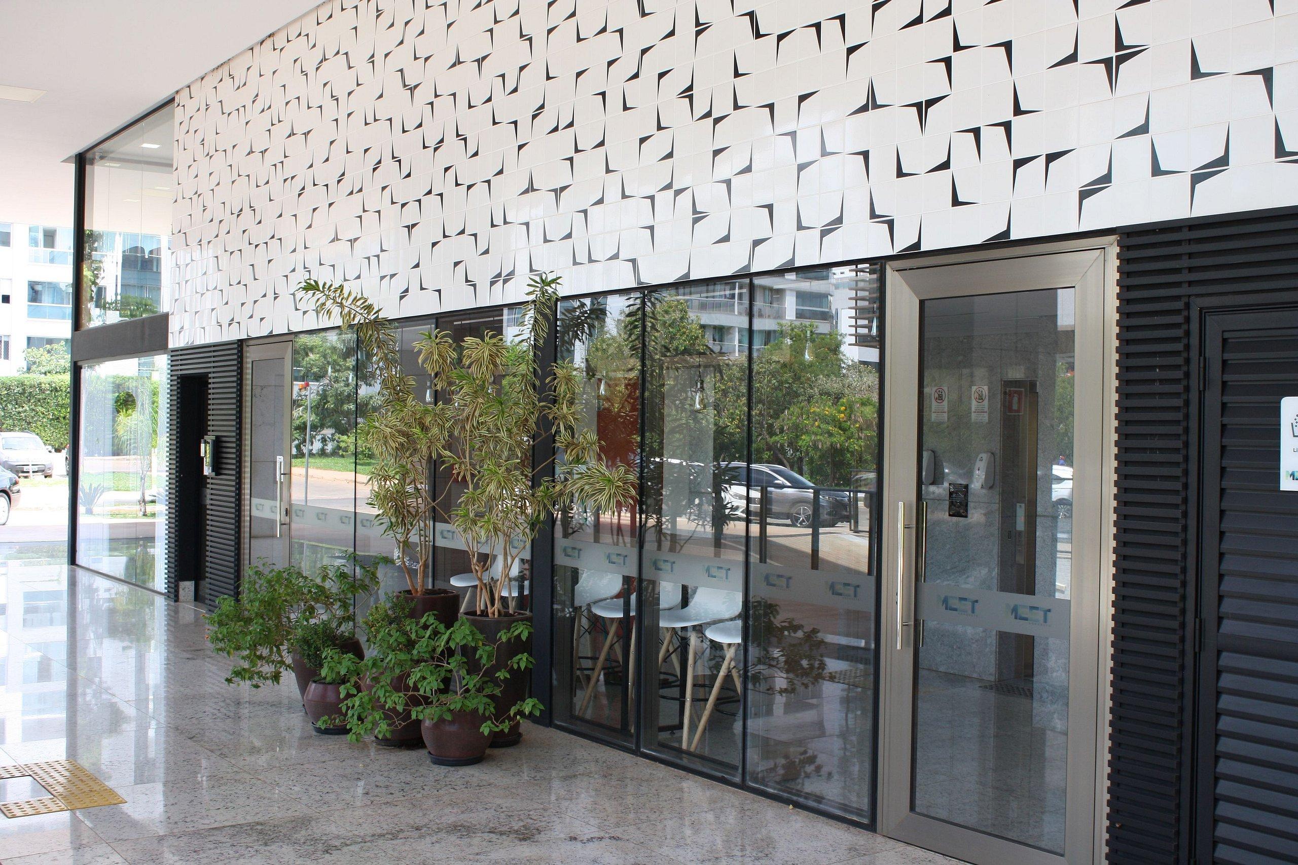 Flat Noroeste Meet by CentoEdez — Eixo Monumental — photo 2