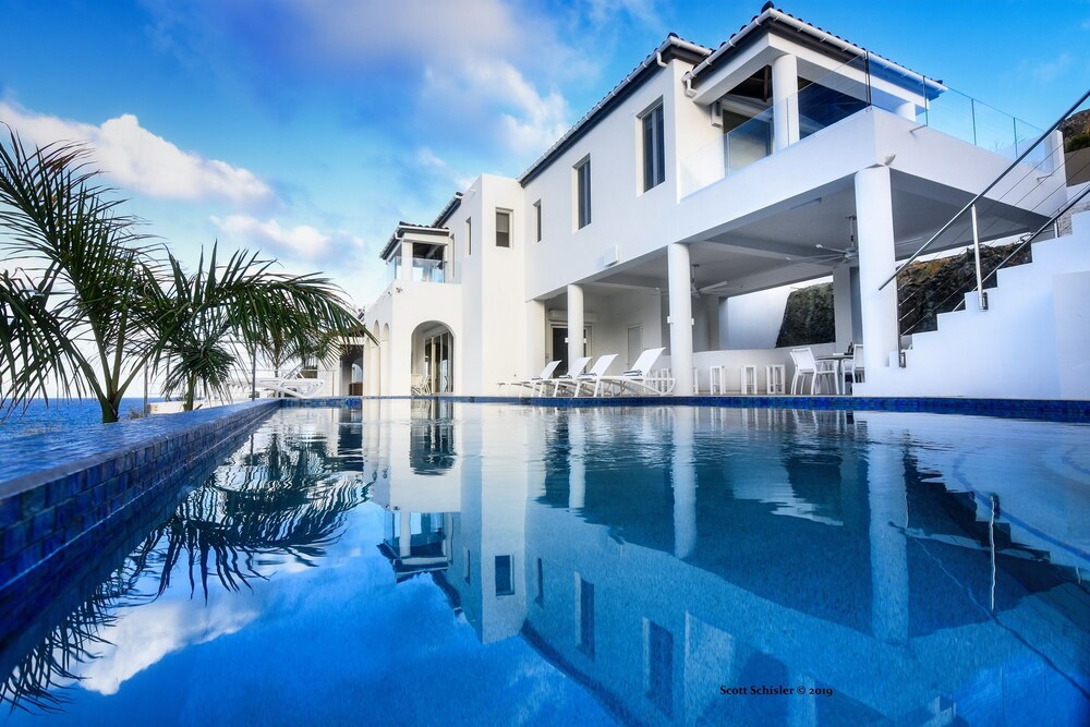 Villa Amalia — 5-Star Luxury Hotel in Philipsburg, Sint Maarten