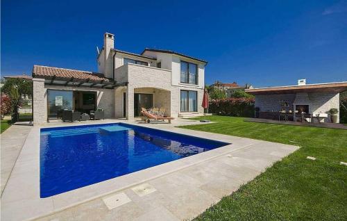 Villa Baratto — 4-Star Luxury Hotel in Visignano, Croatia