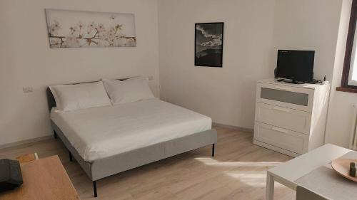Affittacamere Al Vicolo — hotel in Ponte In Valtellina