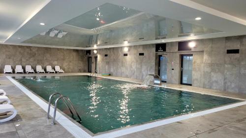 Appartamento Soleggiato & basen sauna garaż — 4-Star Luxury Hotel in Dziwnow, Poland