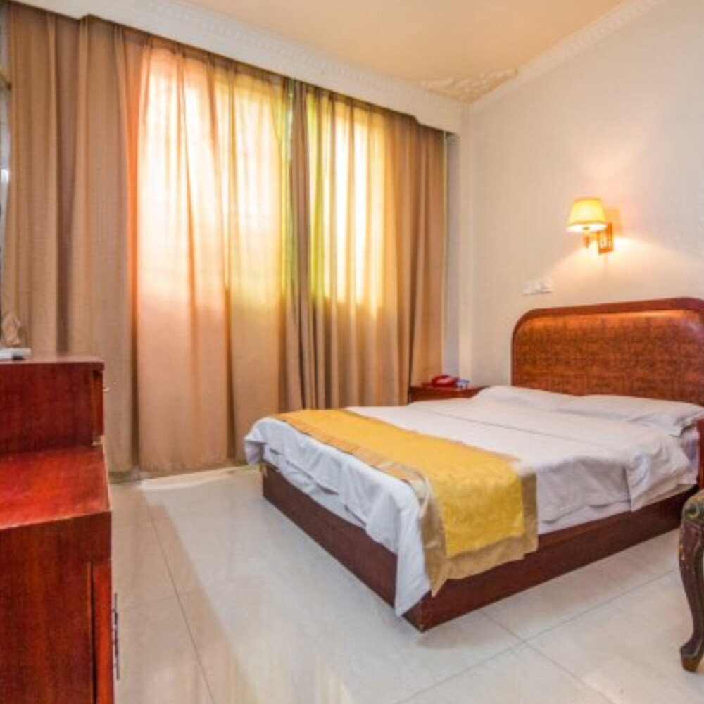 Suining Lingquan Hotel - carbon neutral hotel in Suining