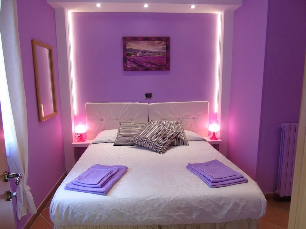 Hotel Rainbow - carbon neutral hotel in Taggia