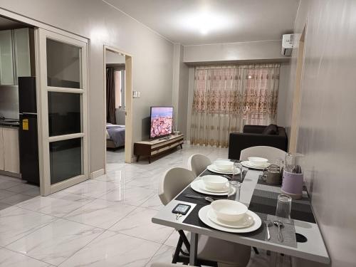 Condo MOA with pool access WS811 — 4-Star Luxury Hotel in Manila, Philippines