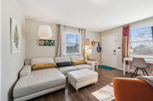 Avalon close to downtown and park free in Nashville, United States