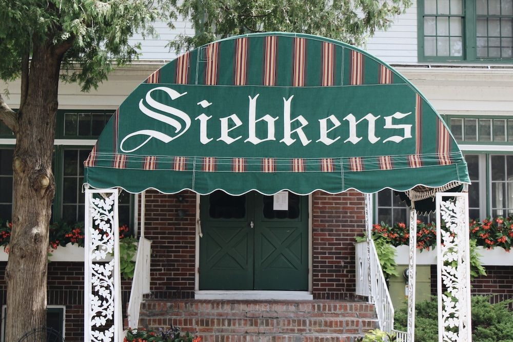 Siebkens Resort — Sheboygan
