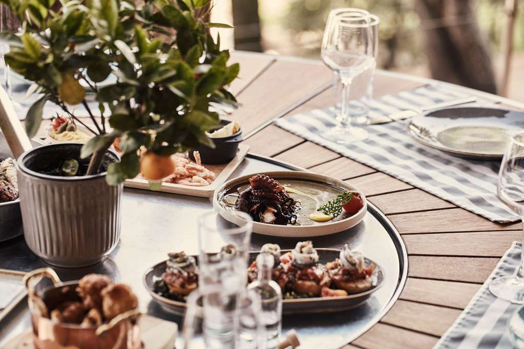 מזון ומשקאות