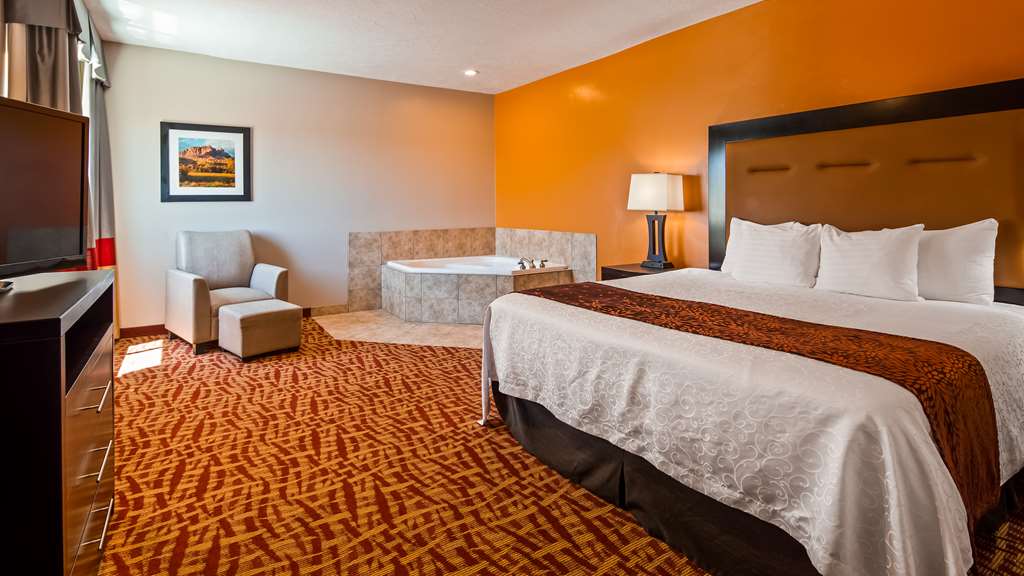 Best Western Plus Zion West Hotel - photo 18