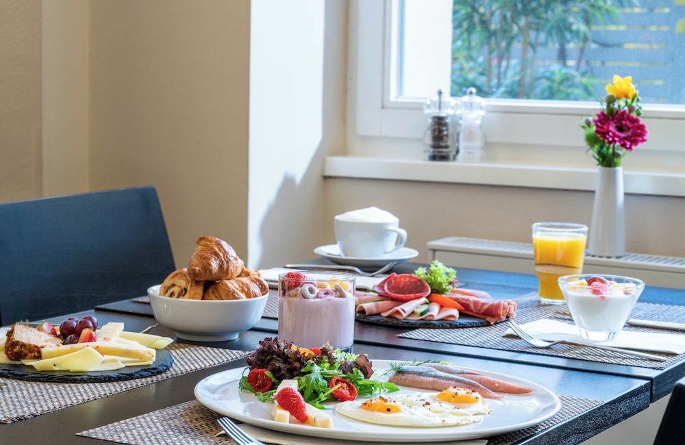 מזון ומשקאות