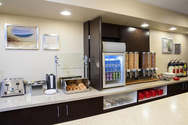 TownePlace Suites Indianapolis Keystone - photo 47