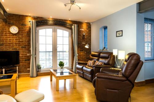 The Wharf Marina Retreat — 4-Star Luxury Hotel in Pevensey, United Kingdom