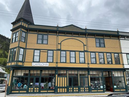 Pack Train Inn - carbon neutral hotel in Unknown City