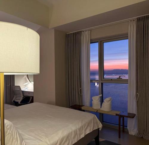 Playful 1BR With Magnificant Bayview Garden View Near Okada Solaire Aiports — 4-Star Luxury Hotel in Manila, Philippines