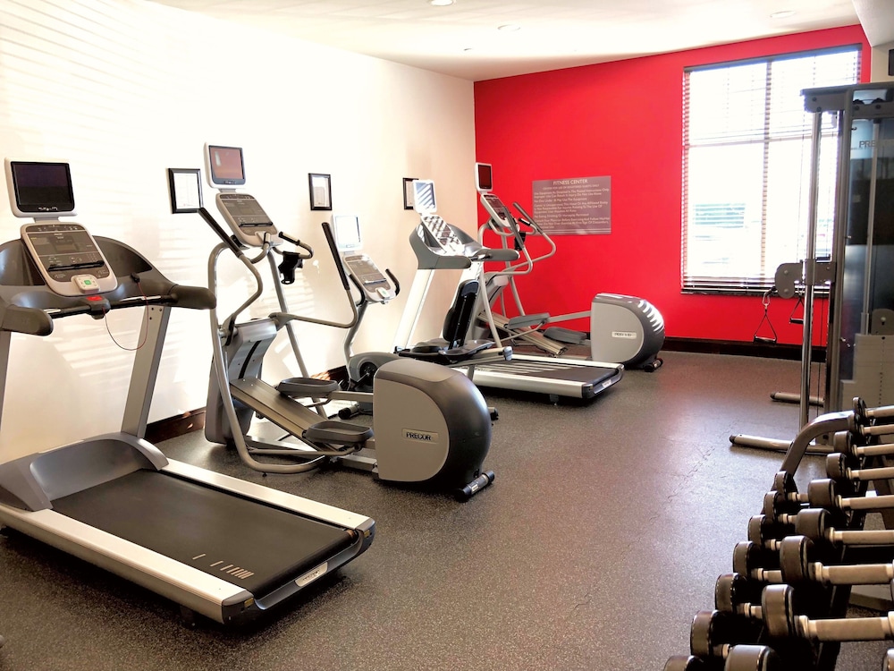 Hilton Garden Inn Fargo - photo 41