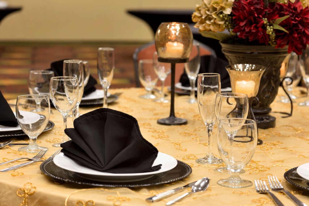 Hilton Garden Inn Bartlesville - photo 18