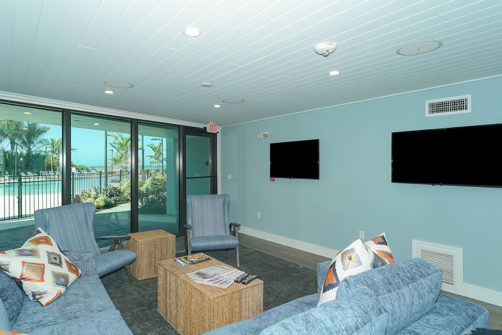 Anna Maria Beach Resort - photo 3