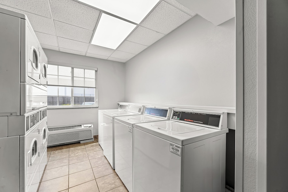 Candlewood Suites Flowood Ms By Ihg - photo 23