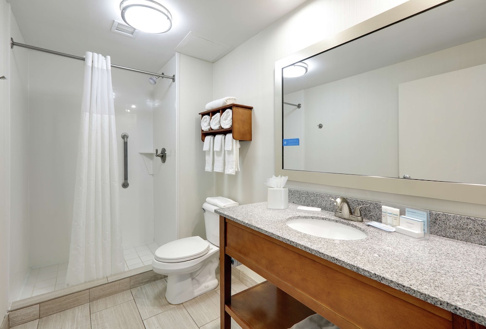 Hampton Inn & Suites Mooresville Lake Norman - photo 31