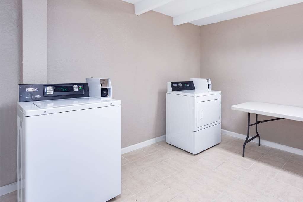 Super 8 by Wyndham Melbourne - photo 39