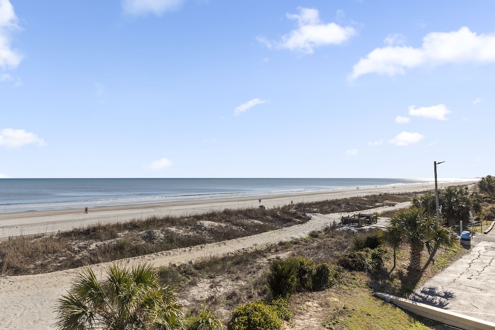 Ocean Crest Inn and Suites - photo 79