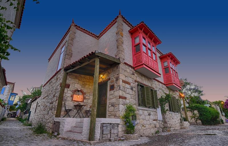 Perla Rossa Alacati - carbon neutral hotel in Cesme