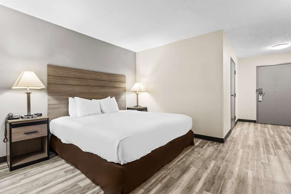SureStay Hotel by Best Western Albuquerque Midtown - photo 13