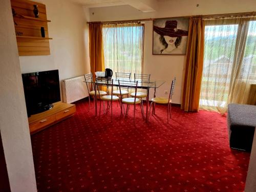 Pensiunea Riffelt — 4-Star Luxury Hotel in Zarnesti, Romania