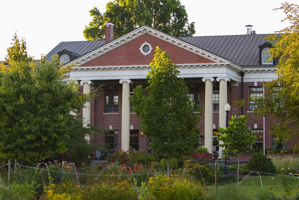 McMenamins Grand Lodge - photo 128