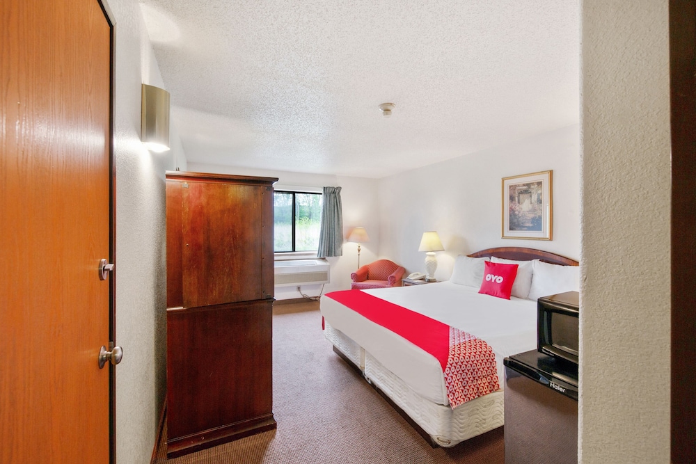 Oyo Hotel Portage I 94 - photo 17
