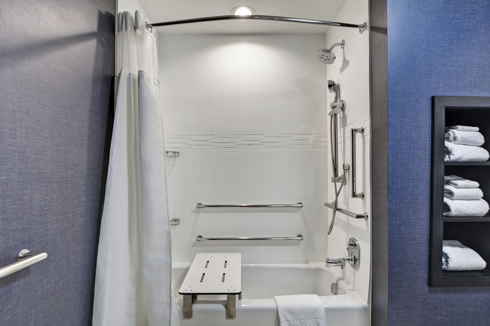 Residence Inn by Marriott Cleveland Airport Middleburg Heights - photo 16