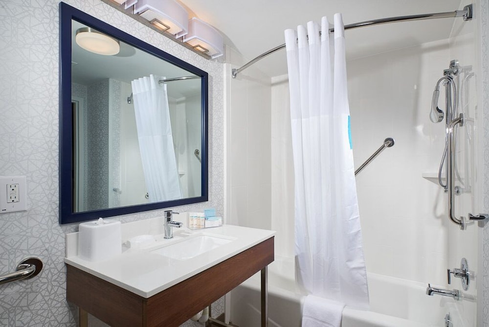 Hampton Inn Butte - photo 18