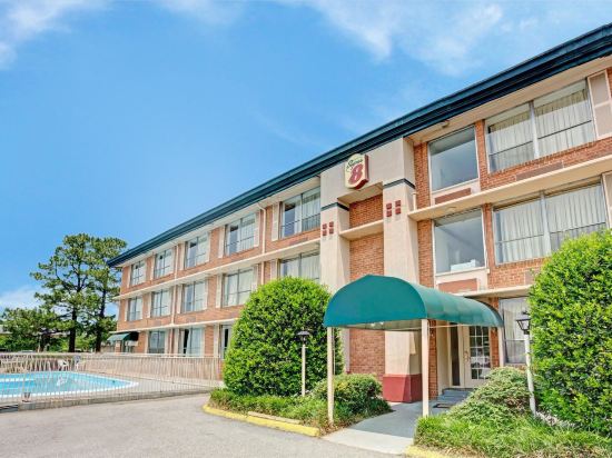 Super 8 Williamsburg Colonial Area in Williamsburg, United States