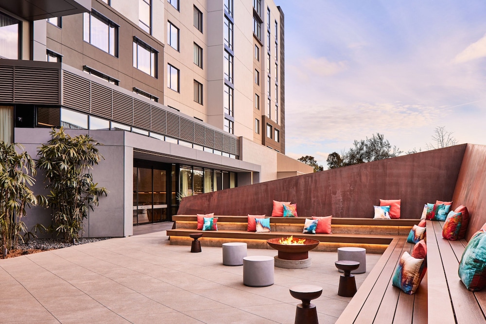 AC Hotel by Marriott Sunnyvale Moffett Park - photo 33