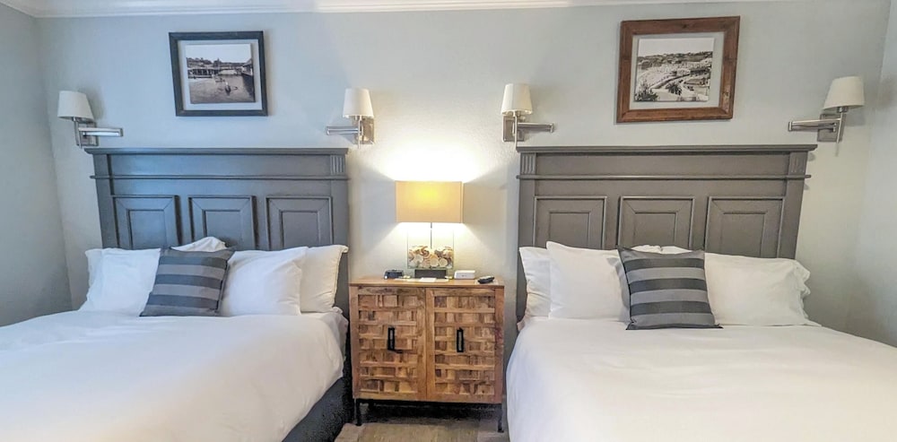 Capitola Hotel - photo 30