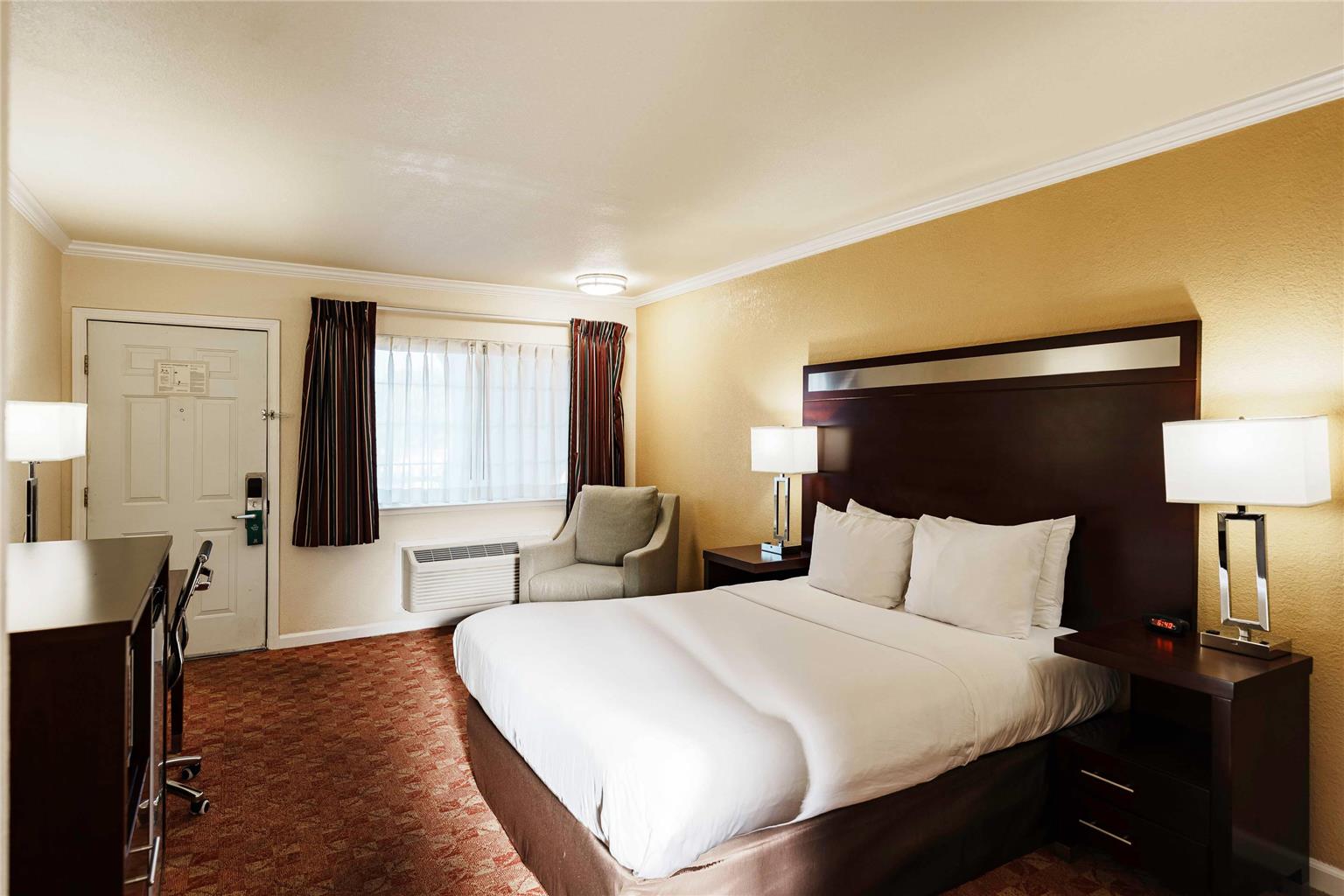 Quality Inn Ukiah - photo 38