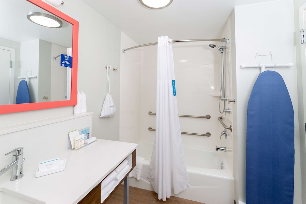 Hampton Inn Christiansburg Blacksburg - photo 26