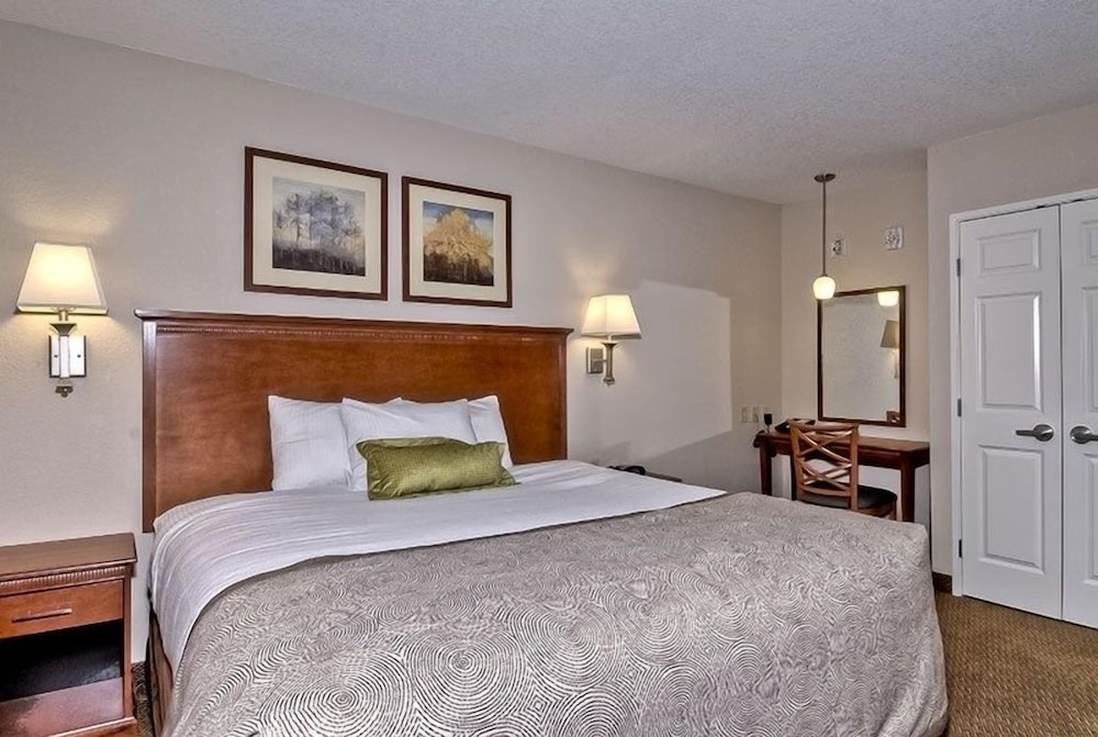 Candlewood Suites Burlington South by IHG - photo 8