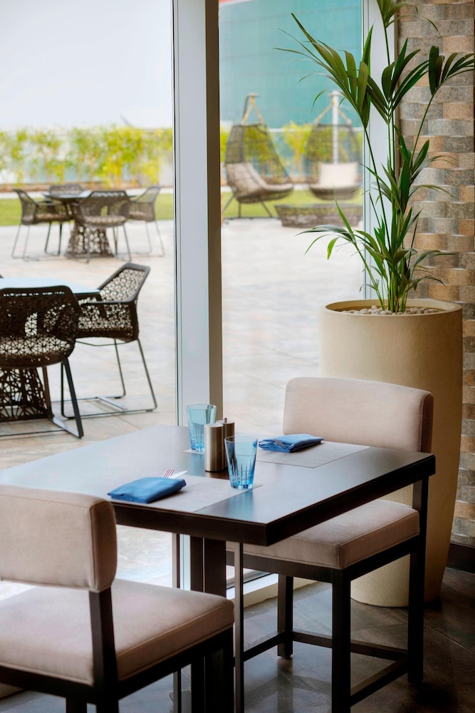 מזון ומשקאות