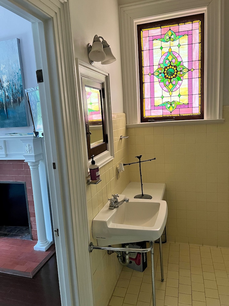 Huffman Manor Inn - photo 31