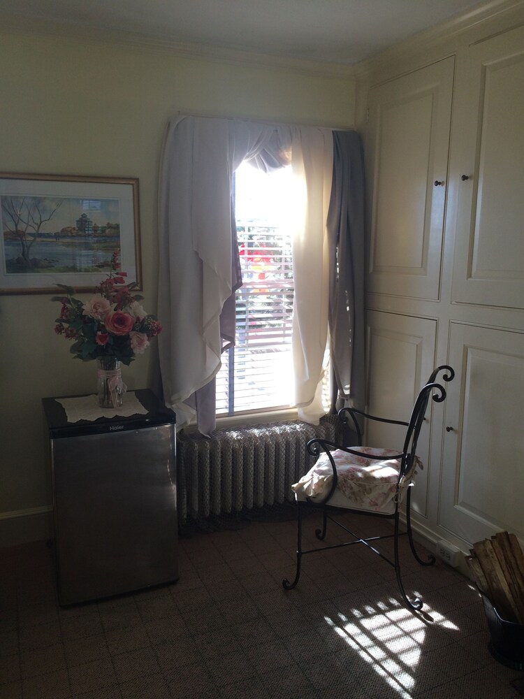 Harborview Inn - photo 8