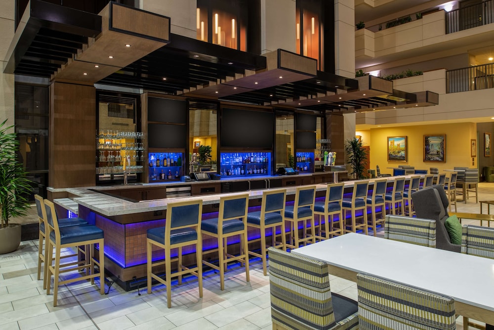 Embassy Suites by Hilton Sacramento Riverfront Promenade - photo 36