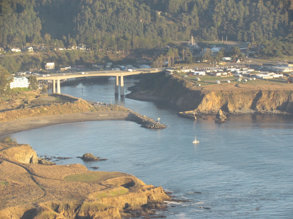 North Cliff Hotel - photo 23