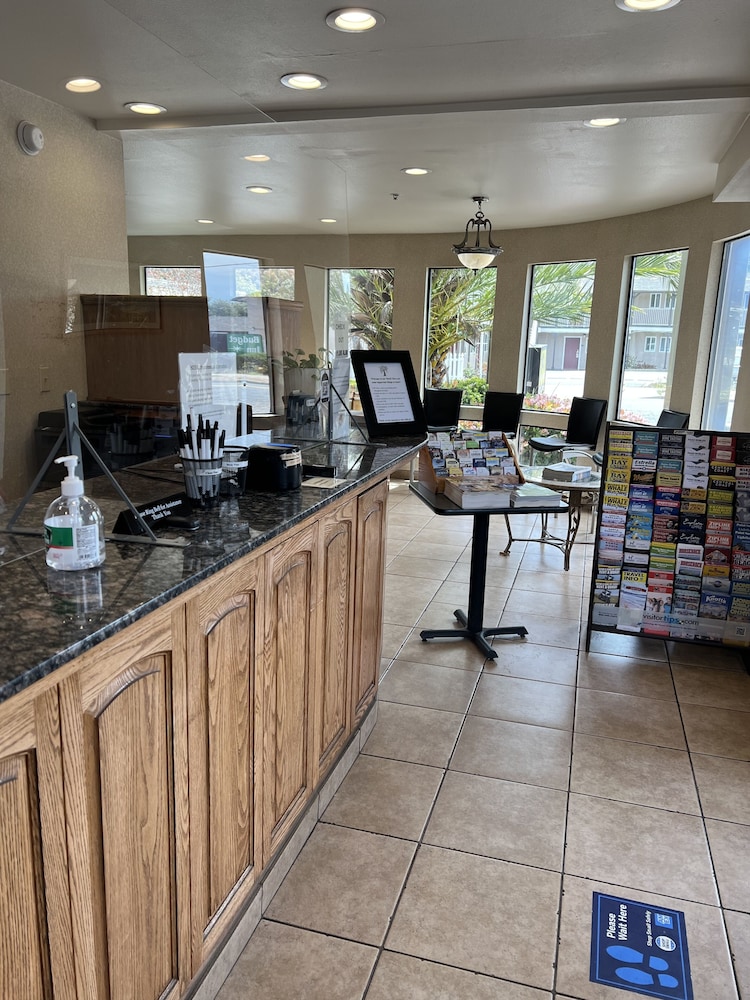 Olive Tree Inn & Suites by Howard Johnson WYNDHAM - photo 35