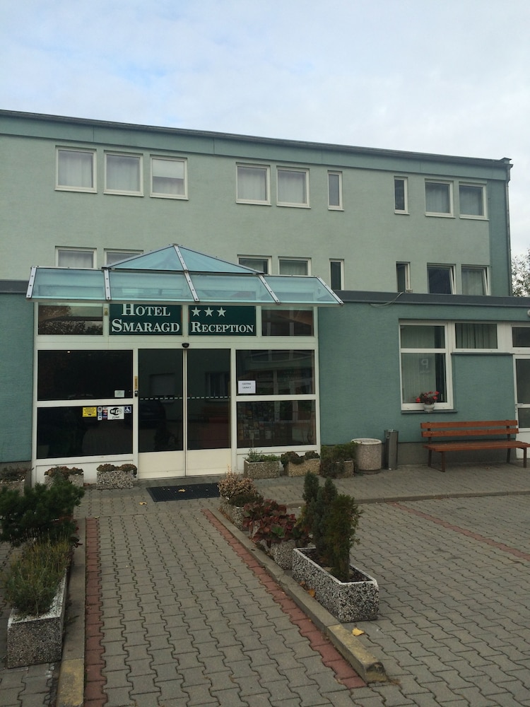 Smaragd - carbon neutral hotel in Prague