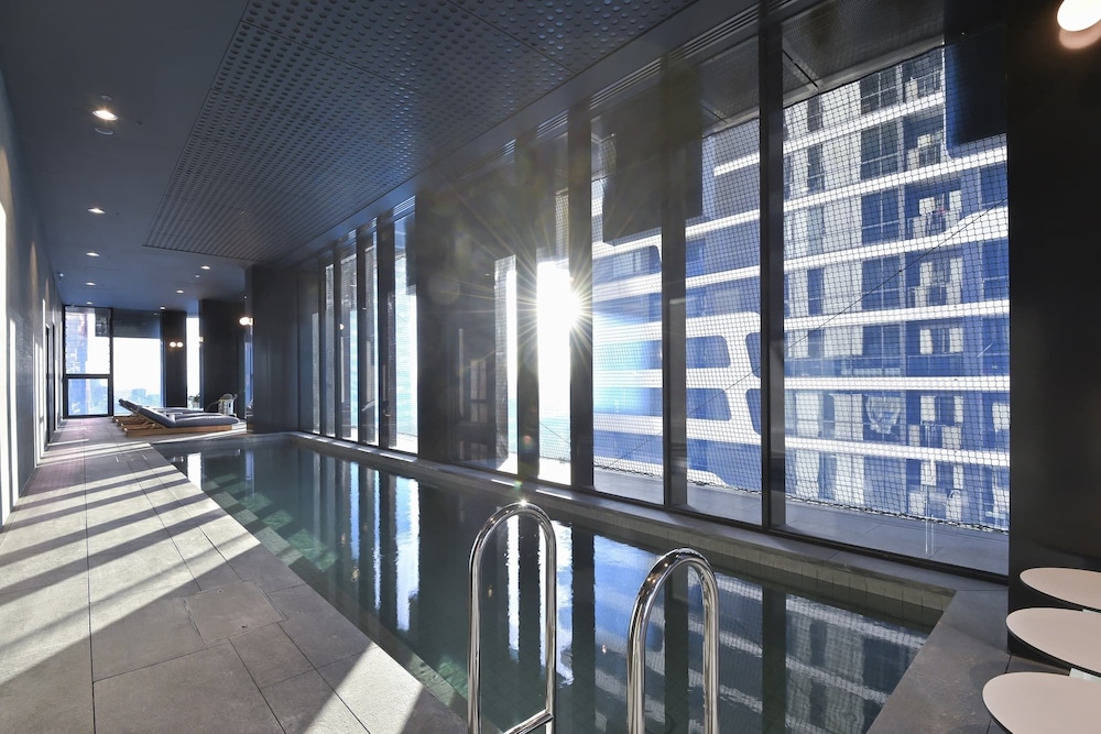 Domo Apartments Empire — 4-Star Luxury Hotel in Melbourne, Australia