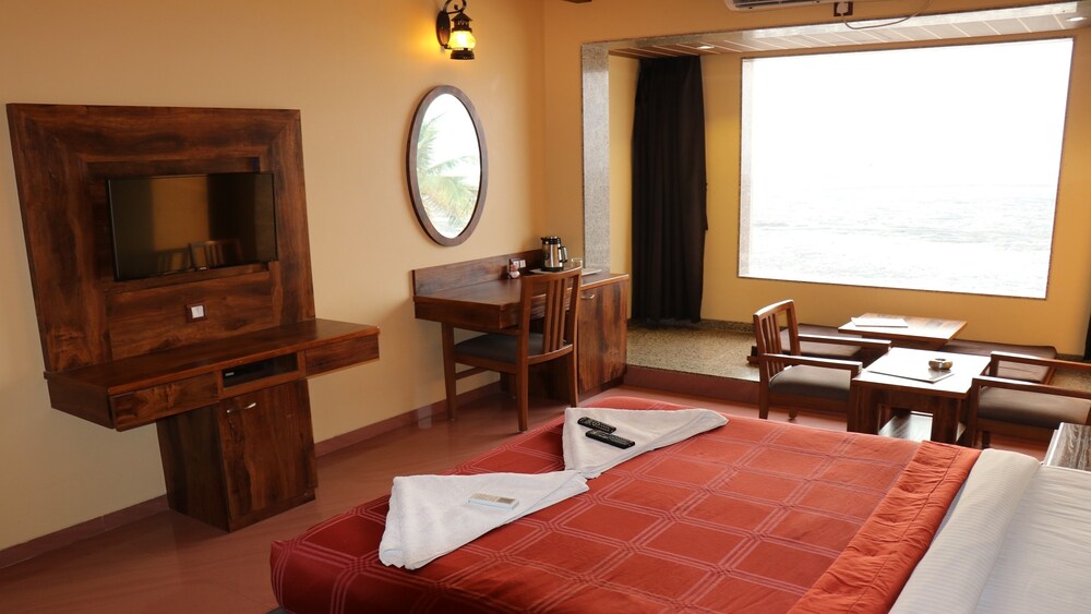 Hotel Ocean Inn in Daman, India