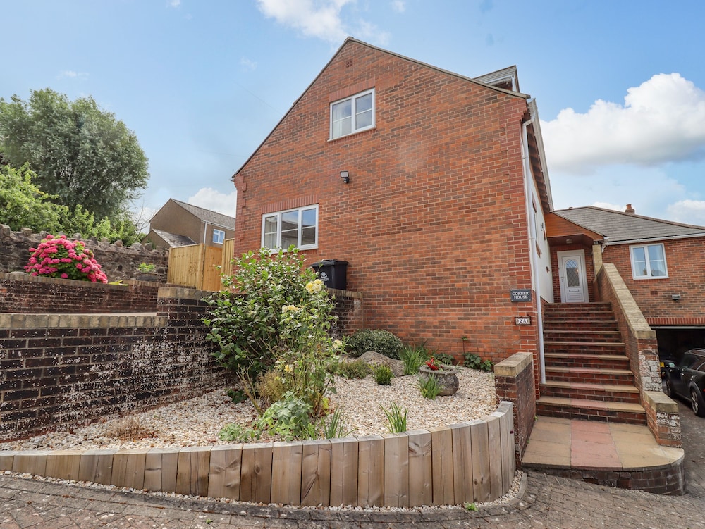 Corner House — 4-Star Luxury Hotel in Cinderford, United Kingdom